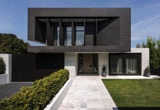modern-house-exterior-VHJVCXE-1024x625